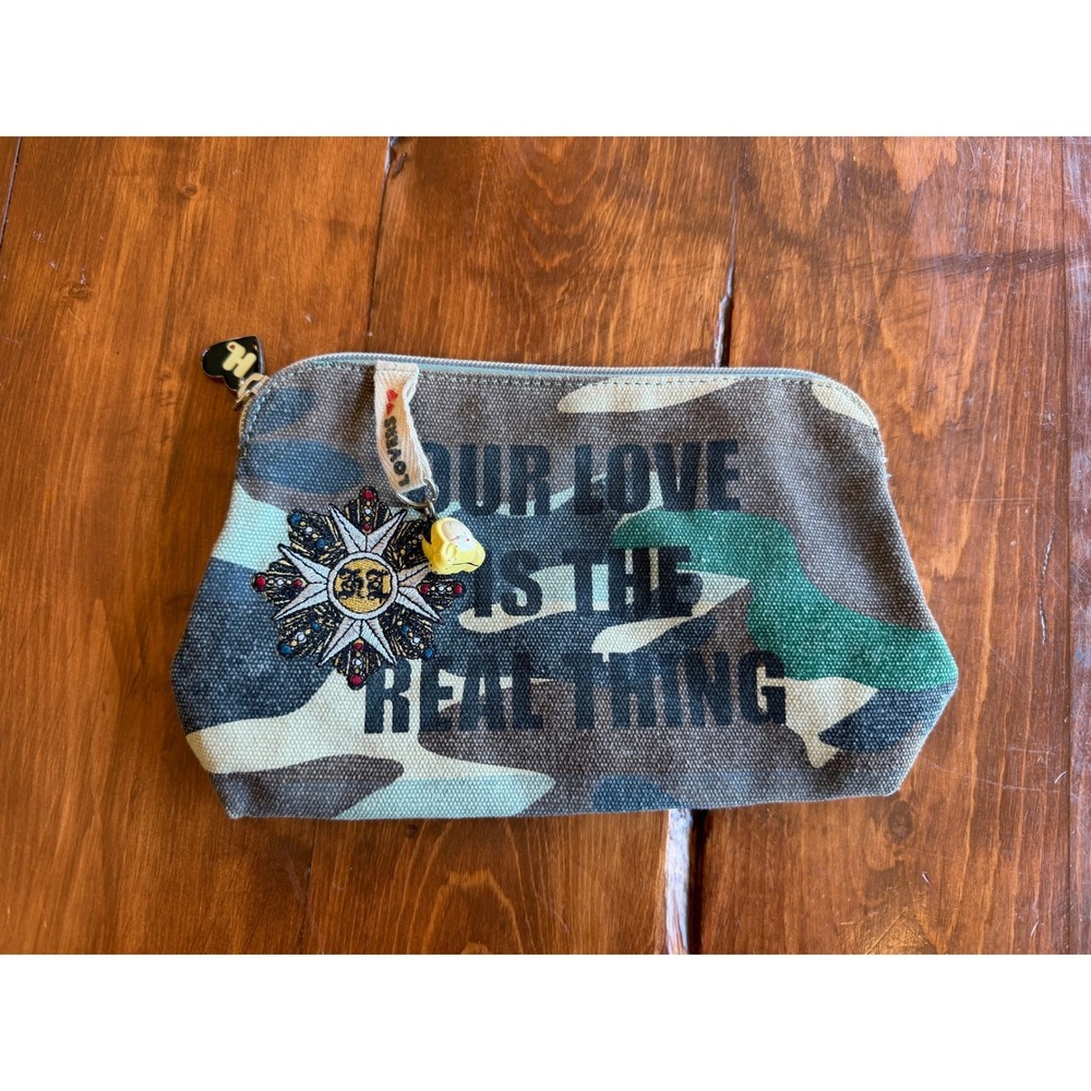 Harajuku Lovers Gwen Stefani Camo Makeup Pouch Our Love Is The Real Thing Y2K